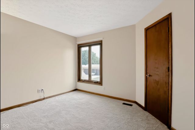 108 Glenbrook Lane, Avon, IN 46123