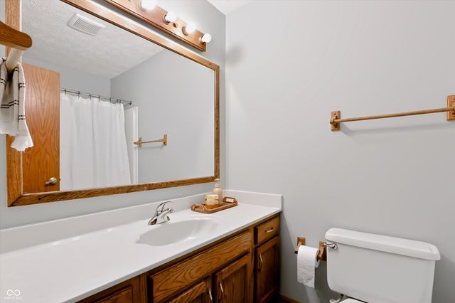 108 Glenbrook Lane, Avon, IN 46123