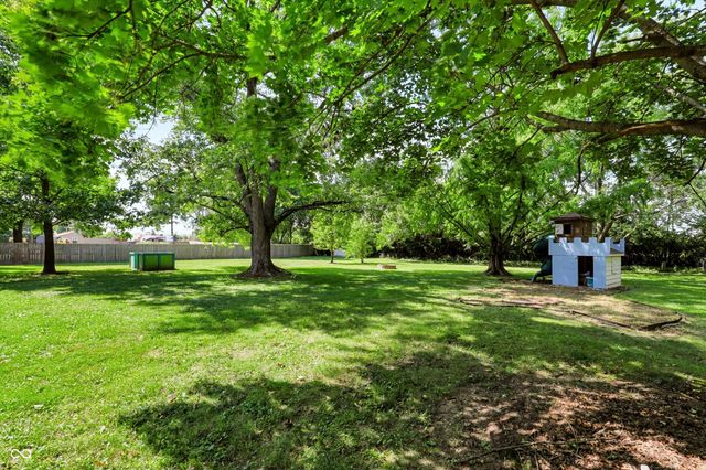 108 Glenbrook Lane, Avon, IN 46123