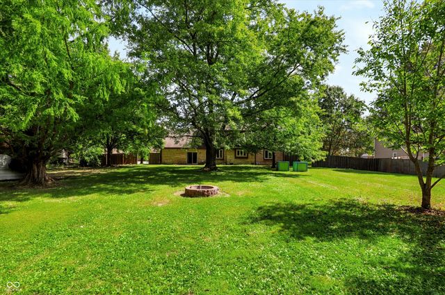 108 Glenbrook Lane, Avon, IN 46123