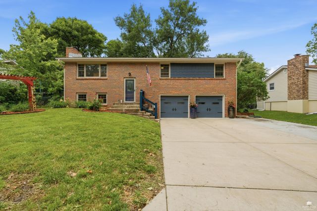 2229 Seaton Avenue, Manhattan, KS 66502