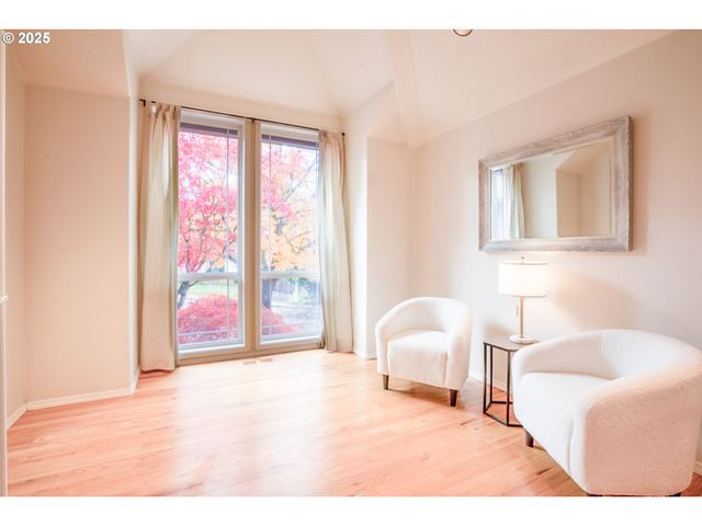 7770 Sw OVIATT Dr, Beaverton, OR 97007