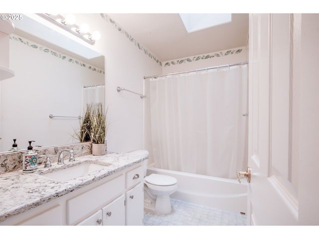 7770 Sw OVIATT Dr, Beaverton, OR 97007