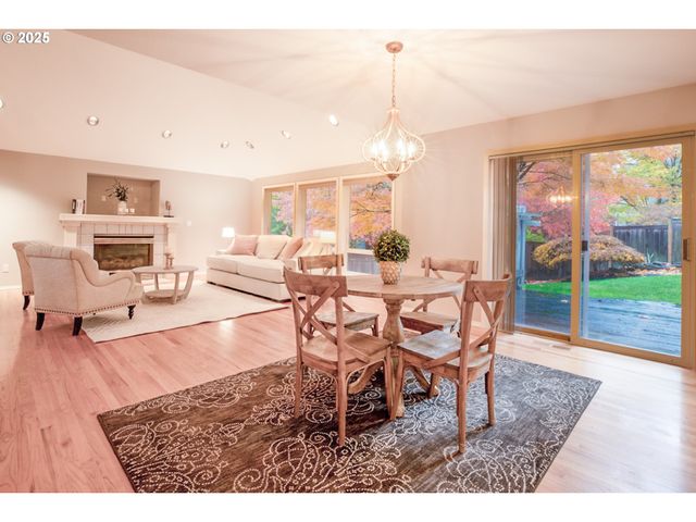 7770 Sw OVIATT Dr, Beaverton, OR 97007