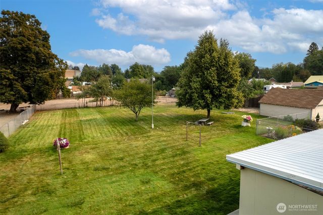 211 S Granite Street, Omak, WA 98841