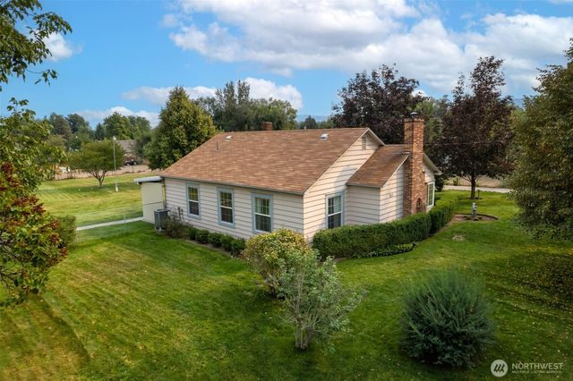 211 S Granite Street, Omak, WA 98841