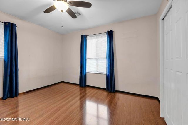 16 San Juan Court, Toms River, NJ 08757