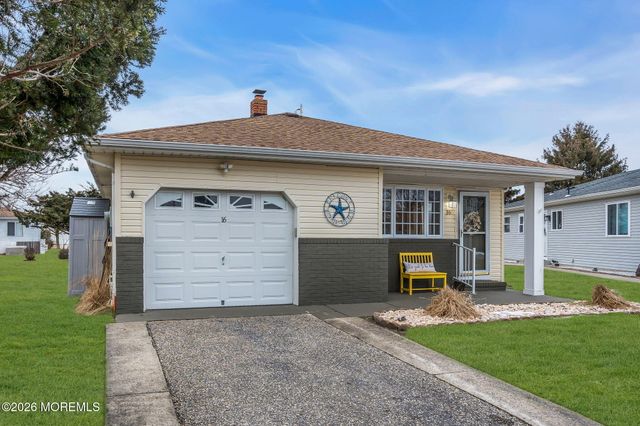 16 San Juan Court, Toms River, NJ 08757