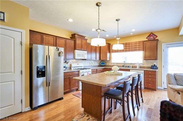 38083 Euclid Avenue 2, Willoughby, OH 44094
