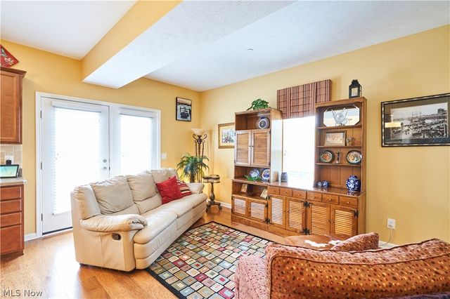38083 Euclid Avenue 2, Willoughby, OH 44094