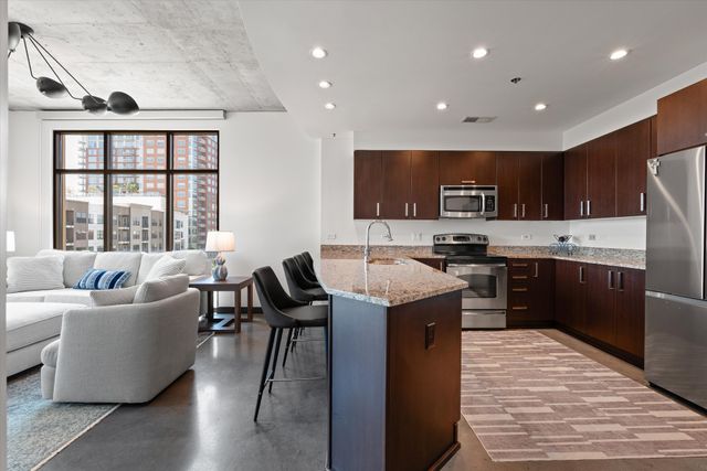 1510 Demonbreun St Apt 711, Nashville, TN 37203