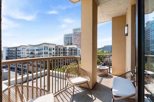 1510 Demonbreun St Apt 711, Nashville, TN 37203