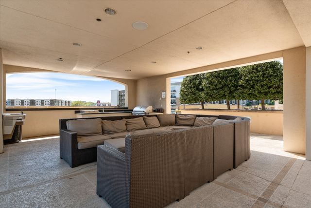 1510 Demonbreun St Apt 711, Nashville, TN 37203