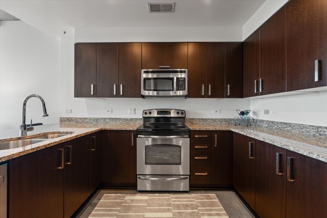 1510 Demonbreun St Apt 711, Nashville, TN 37203