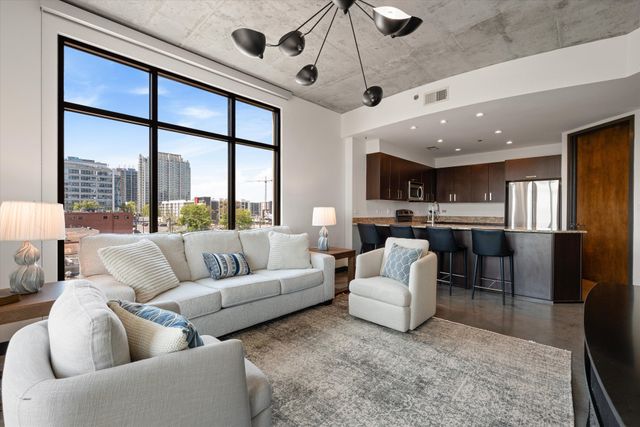 1510 Demonbreun St Apt 711, Nashville, TN 37203
