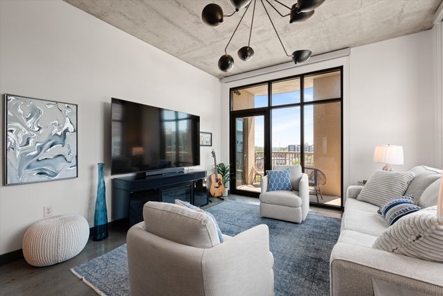 1510 Demonbreun St Apt 711, Nashville, TN 37203