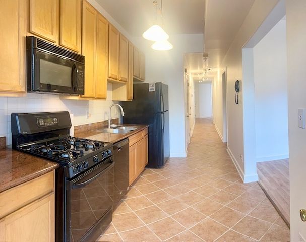 4608 S Calumet Avenue 1S, Chicago, IL 60653