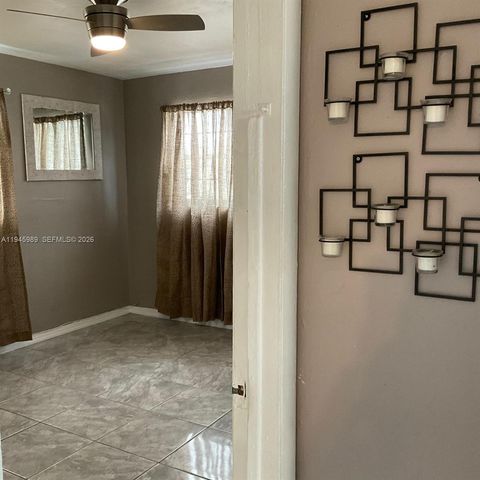 337 Phippen Waiters Rd 1-2, Dania Beach, FL 33004