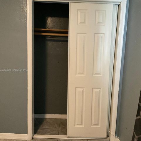 337 Phippen Waiters Rd 1-2, Dania Beach, FL 33004