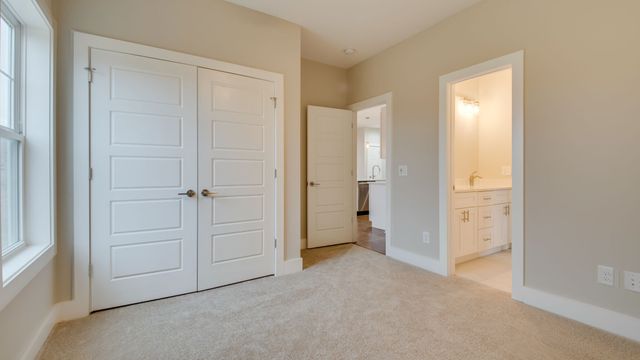 1029 Scenic View Ct, Old Hickory, TN 37138