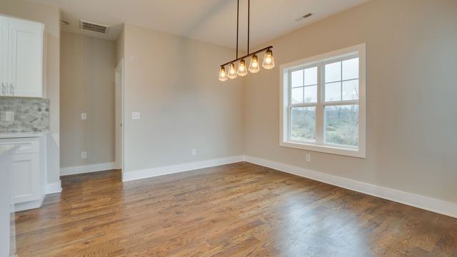 1029 Scenic View Ct, Old Hickory, TN 37138