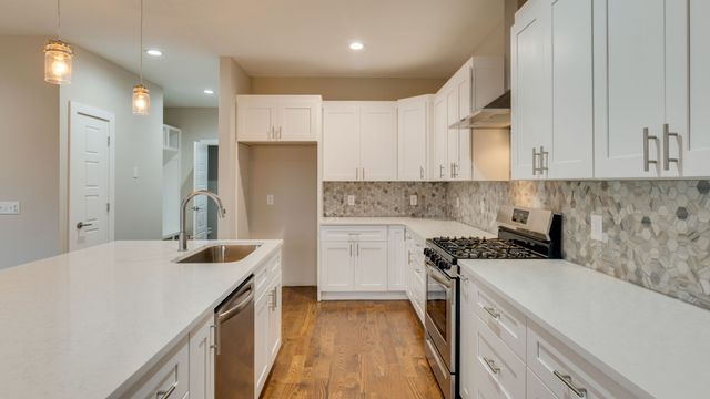 1029 Scenic View Ct, Old Hickory, TN 37138