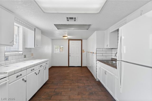 1615 Eastwood Drive, Las Vegas, NV 89104