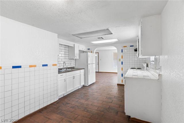 1615 Eastwood Drive, Las Vegas, NV 89104