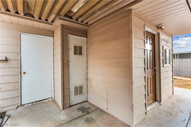 1615 Eastwood Drive, Las Vegas, NV 89104
