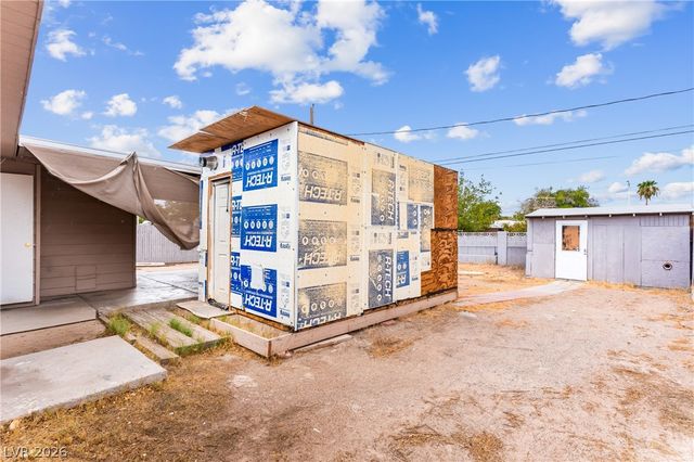 1615 Eastwood Drive, Las Vegas, NV 89104