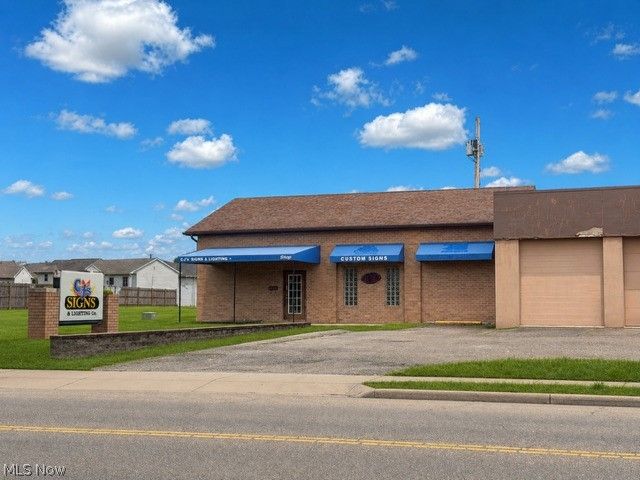 818 S Arch Avenue, Alliance, OH 44601