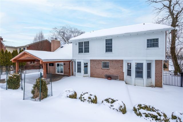 183 Hickory Heights, South Fayette, PA 15017