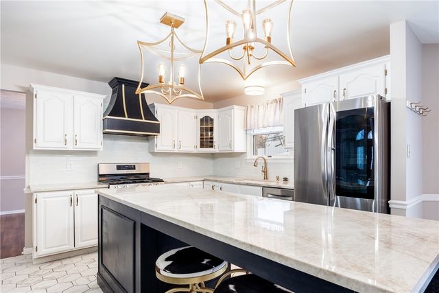 183 Hickory Heights, South Fayette, PA 15017