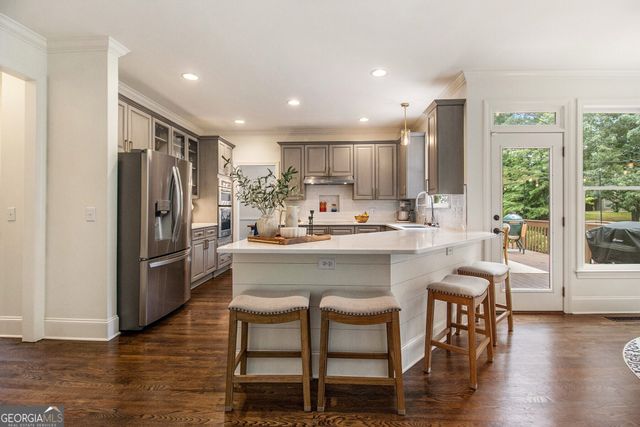 4655 Gilhams Road NE, Roswell, GA 30075