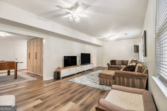 4655 Gilhams Road NE, Roswell, GA 30075