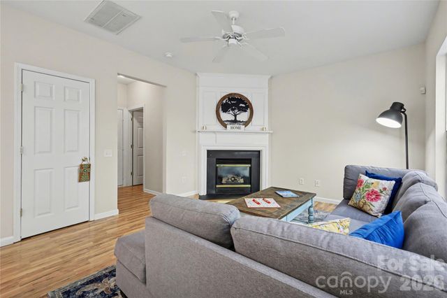 6930 Beverly Springs Drive, Charlotte, NC 28270