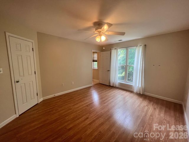 819 Northeast Drive 69, Davidson, NC 28036