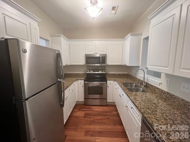 819 Northeast Drive 69, Davidson, NC 28036