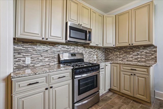 1583 VANCE AVE, Memphis, TN 38104