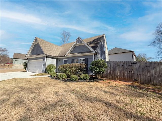 943 Liberty Bell Run, Hoschton, GA 30548