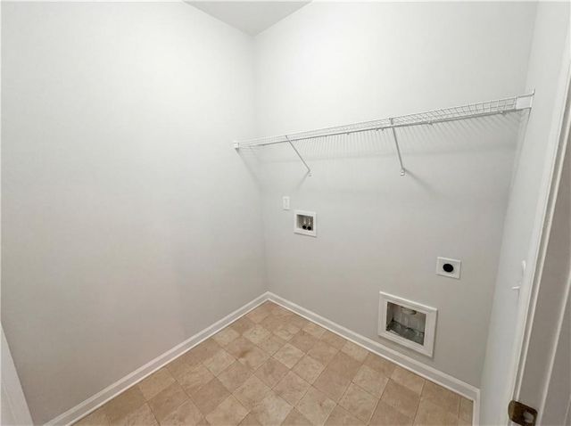 943 Liberty Bell Run, Hoschton, GA 30548