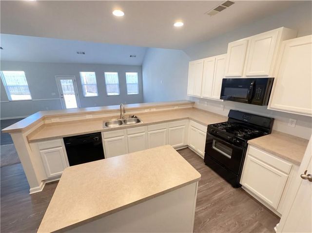 943 Liberty Bell Run, Hoschton, GA 30548