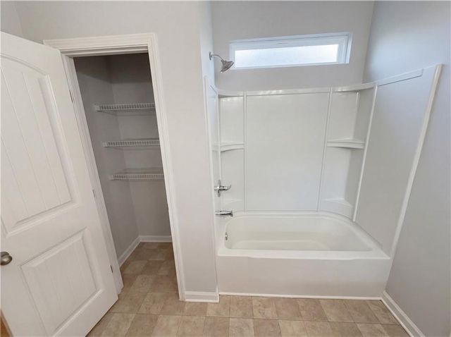 943 Liberty Bell Run, Hoschton, GA 30548