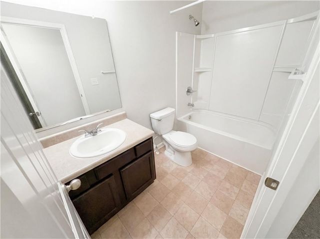 943 Liberty Bell Run, Hoschton, GA 30548