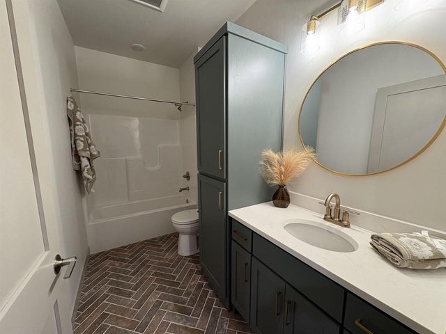 3141 LAZY OAK COURT, Green Bay, WI 54311