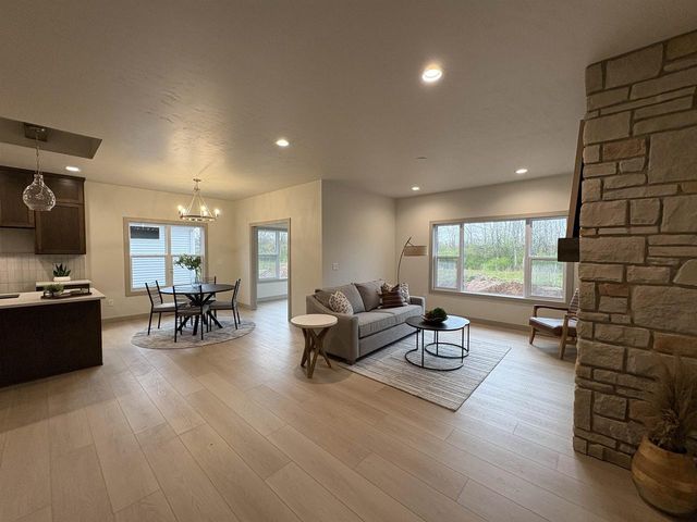3141 LAZY OAK COURT, Green Bay, WI 54311
