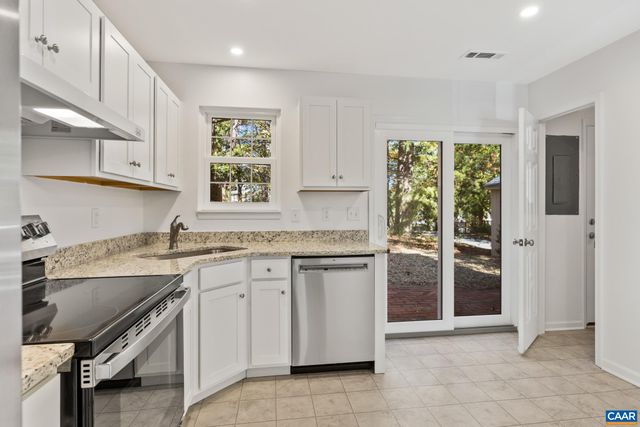 1598 COOL SPRING RD, Charlottesville, VA 22901