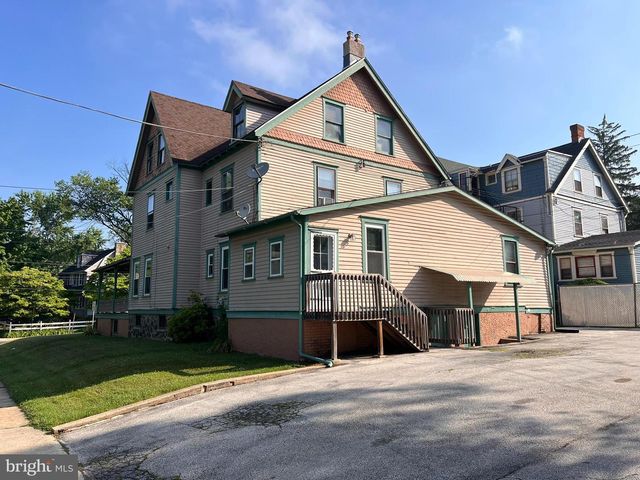 28-30 W GREENWOOD AVE, Lansdowne, PA 19050