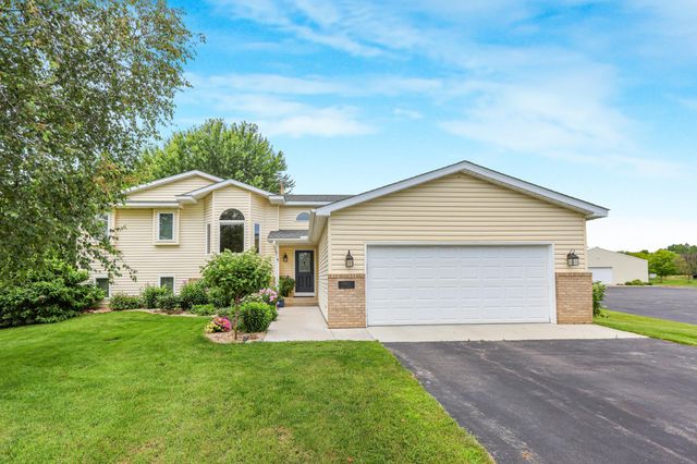 19823 Tiger Street NW, Elk River, MN 55330
