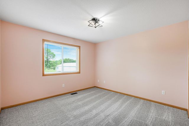 19823 Tiger Street NW, Elk River, MN 55330